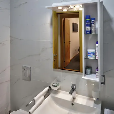 Lux Mila With Free Private Parking Apartment *